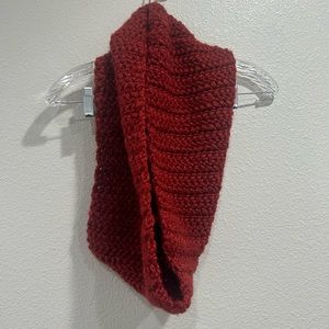 Handmade crochet Knit Bergandy Infinity Scarf NEW